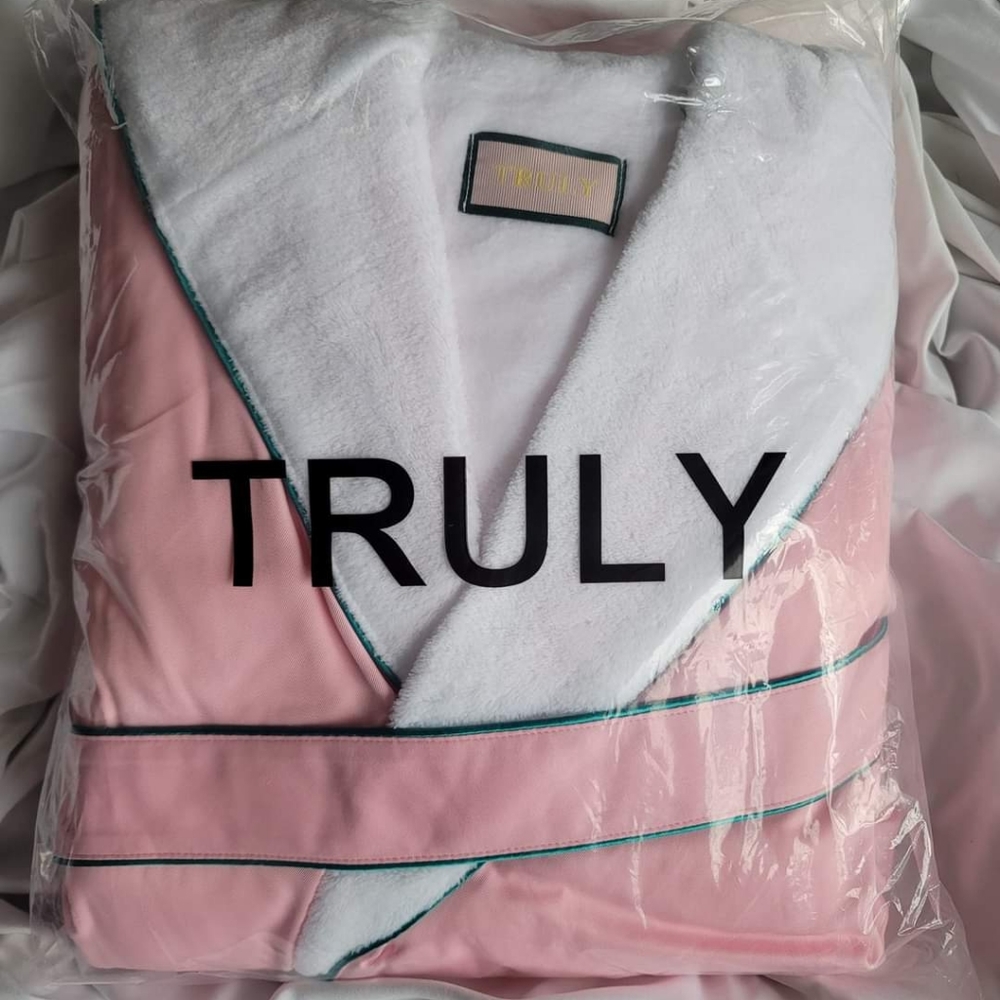 TRULY Signature Luxury Bathrobe